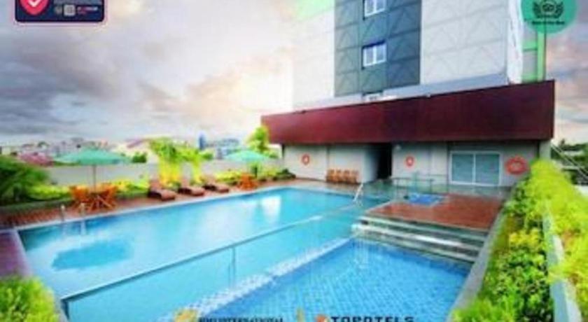 Ayola First Point Hotel Pekanbaru Exterior photo